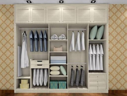 新衣柜裝衣服易粘上甲醛