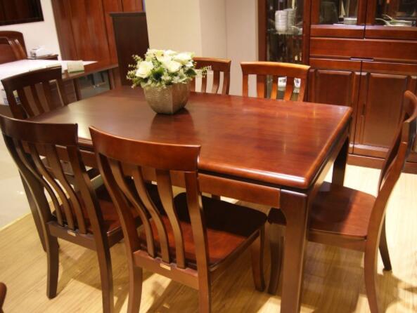 你可能買了“假”的實木家具